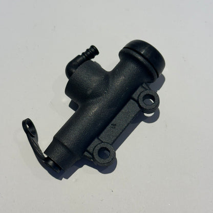 Master brake cylinder